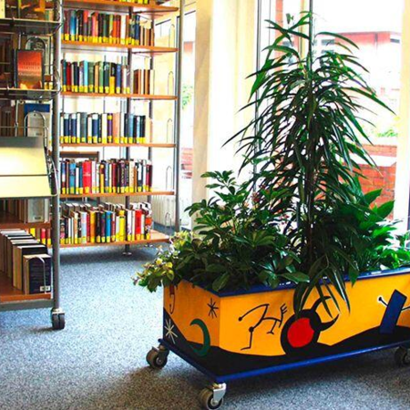 Blumenmöbel mit wasserdichter PE-Folie, Metallrahmen unten und oben