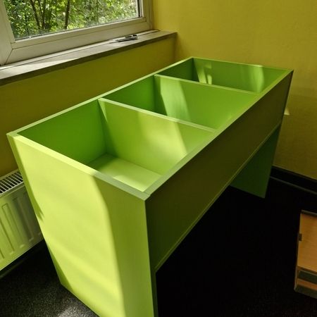 Comic- und Buchtröge für Kinderbücher